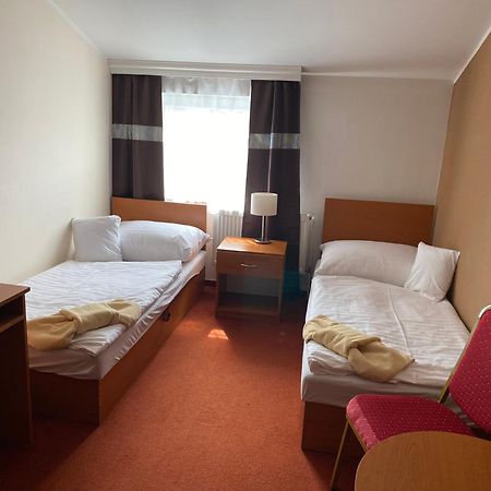 Hotel Cerny Orel Zatec Eksteriør bilde