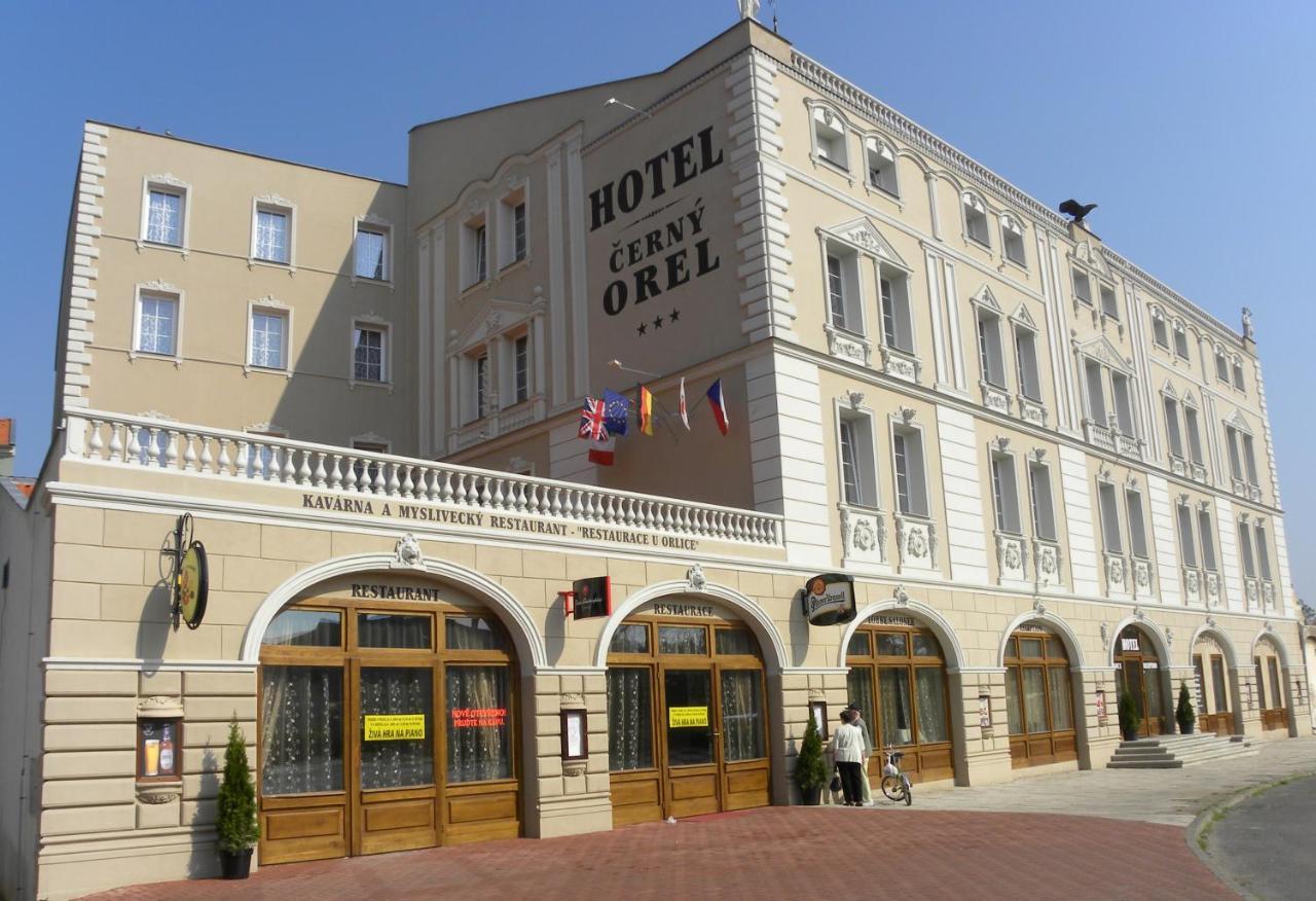 Hotel Cerny Orel Zatec Eksteriør bilde