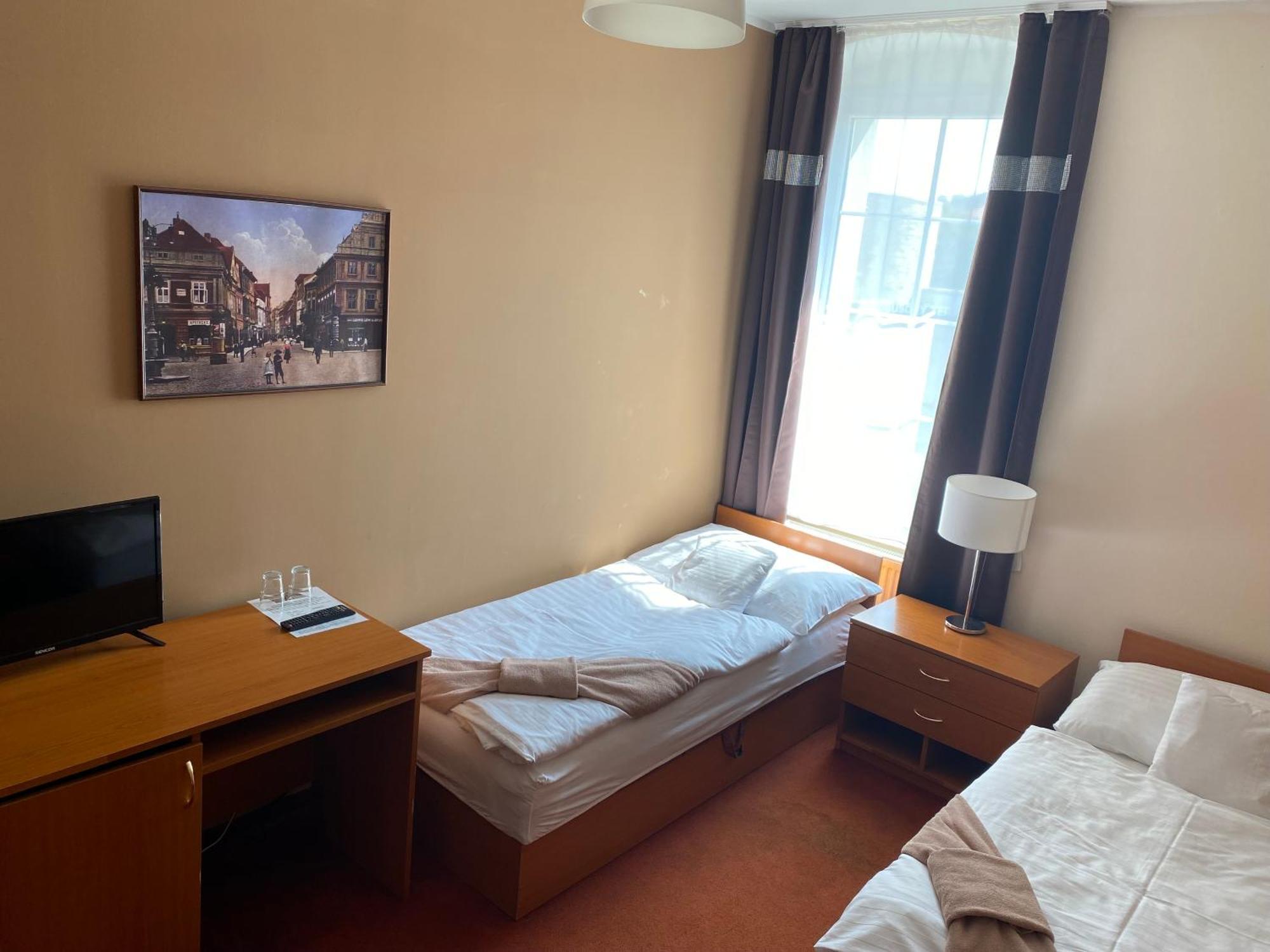 Hotel Cerny Orel Zatec Eksteriør bilde